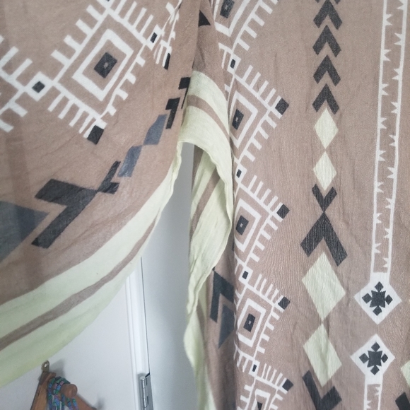 Anthro boho kimono wrap - Picture 6 of 6